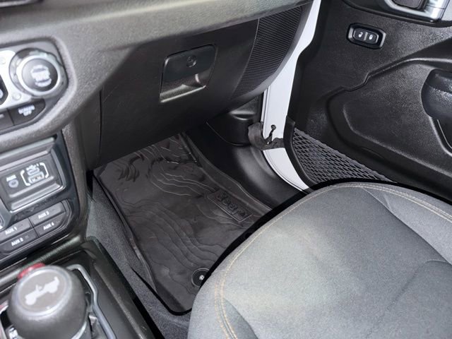 Used 2024 Jeep Wrangler Willys image 30