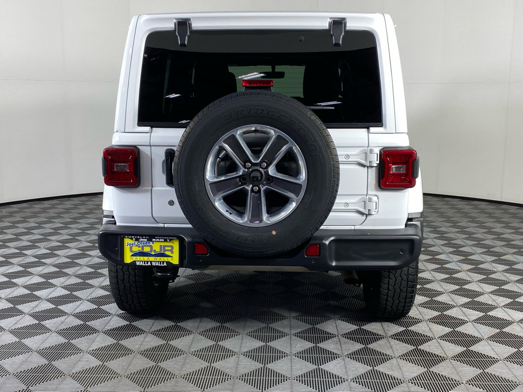 Used 2018 Jeep Wrangler Unlimited Sahara image 5