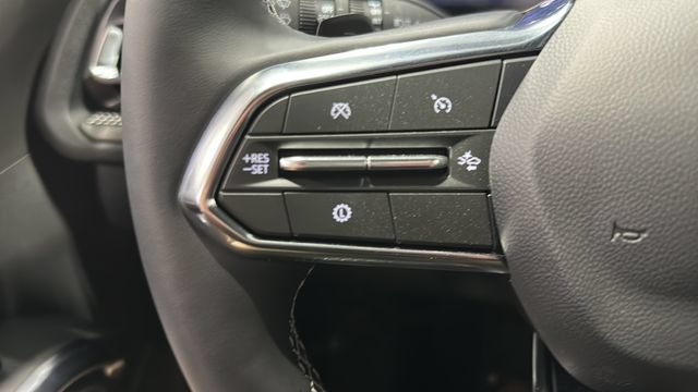 New 2027 Chevrolet Traverse LT w/ Midnight/Sport Edition FWD image 13