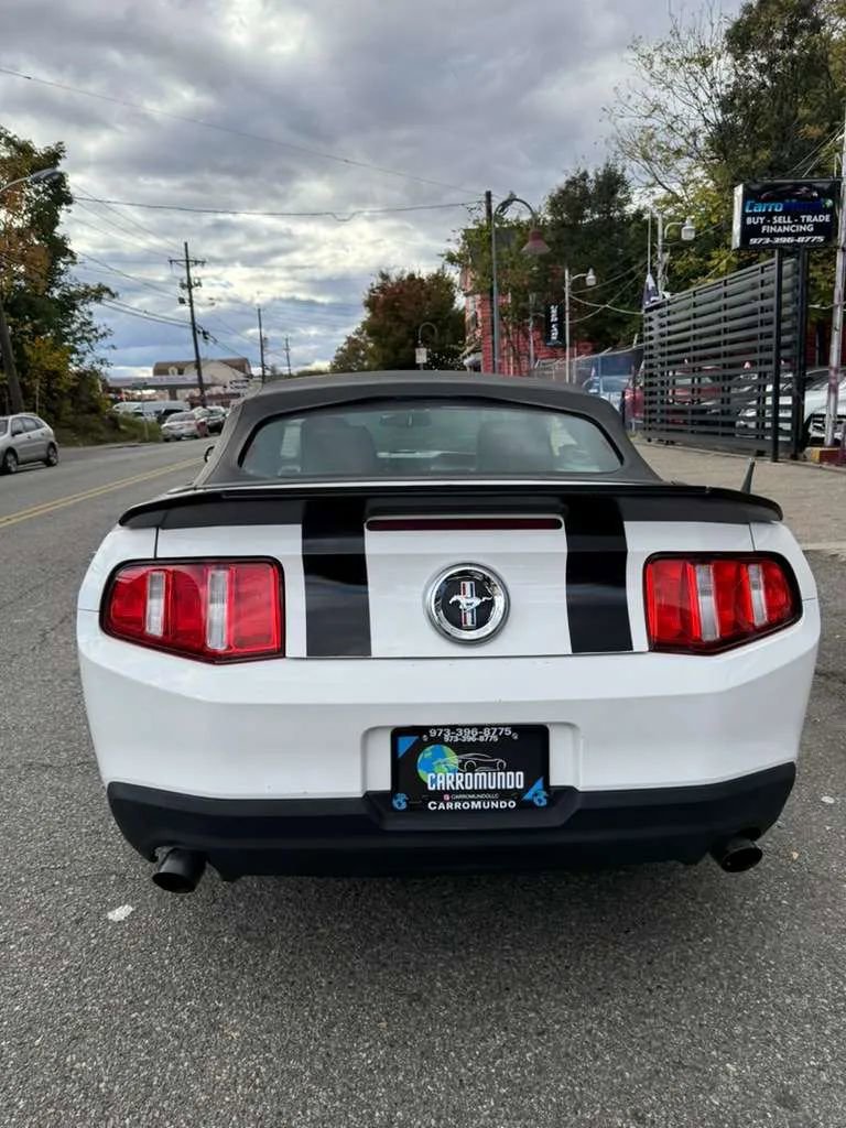 Used 2012 Ford Mustang Premium image 5