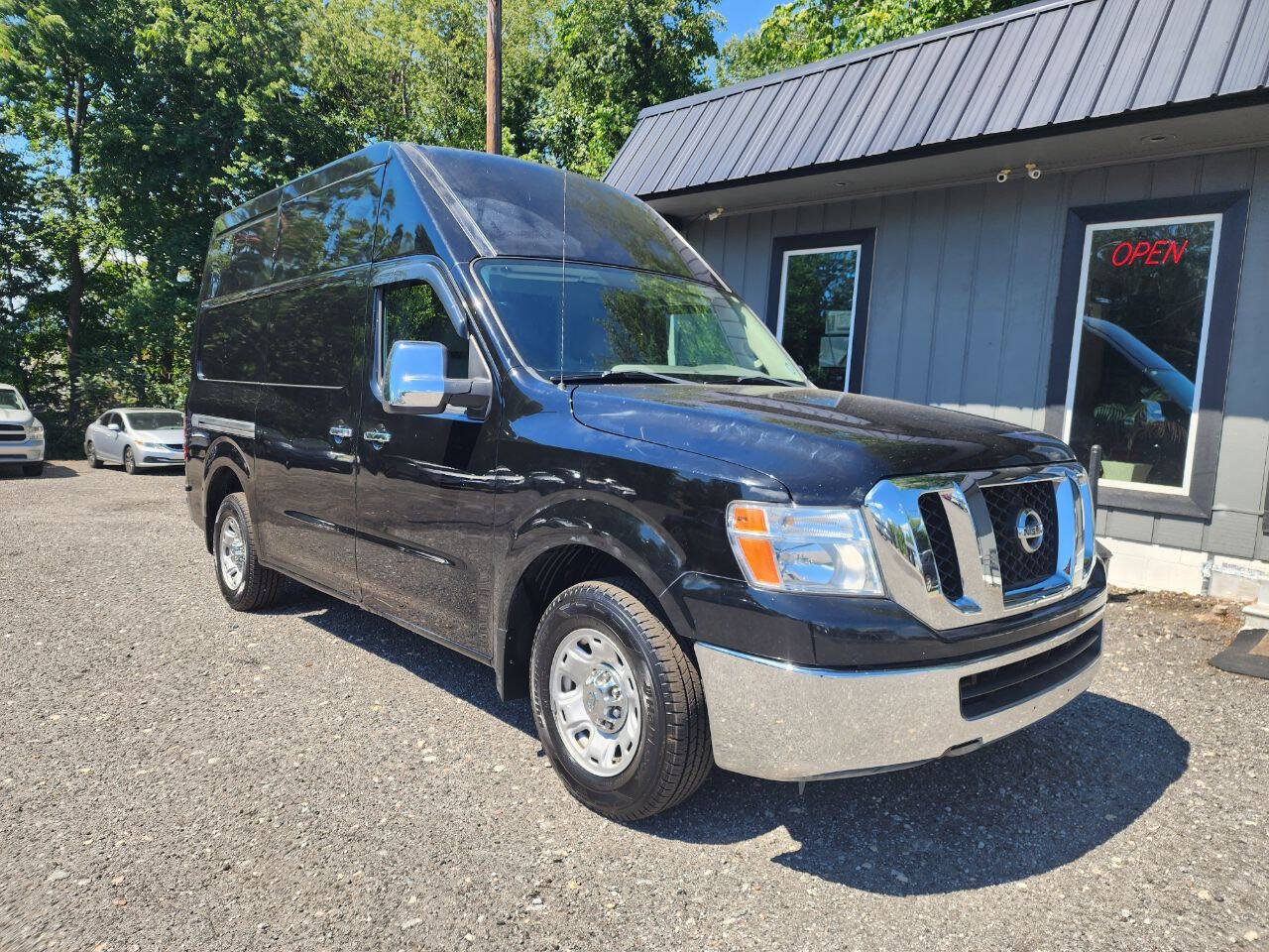 Used 2014 Nissan NV 2500 SV w/ V6 Appearance Package RWD image 1
