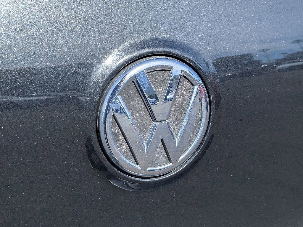 Used 2012 Volkswagen GTI 2-Door image 12