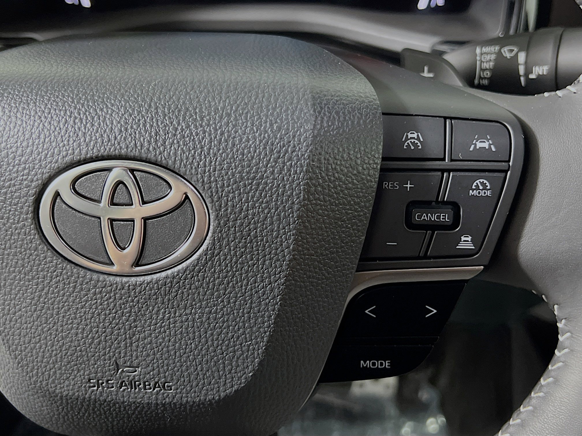 Used 2025 Toyota Camry SE FWD image 20