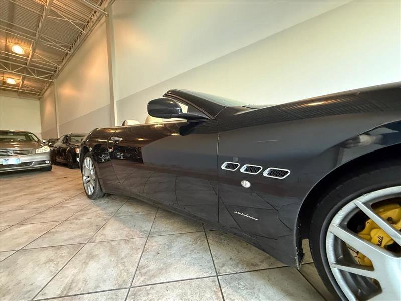 Used 2010 Maserati GranTurismo Convertible RWD image 27