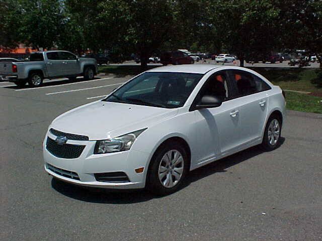 Used 2014 Chevrolet Cruze LS FWD image 27