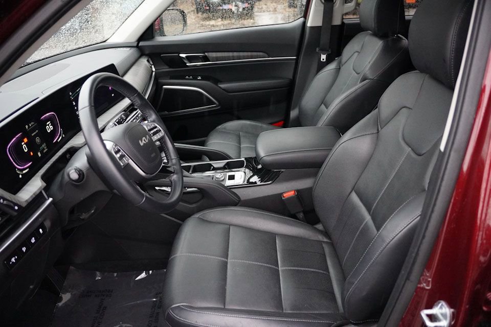 Certified 2024 Kia Telluride EX image 15