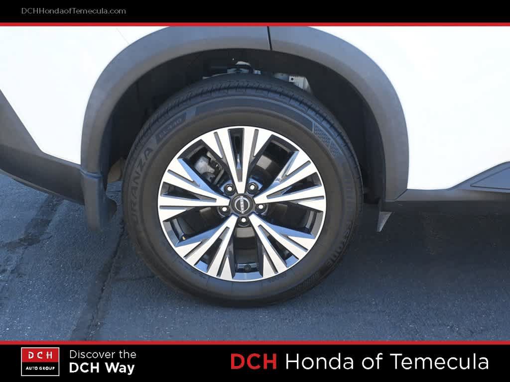 Used 2022 Nissan Rogue SV FWD image 23