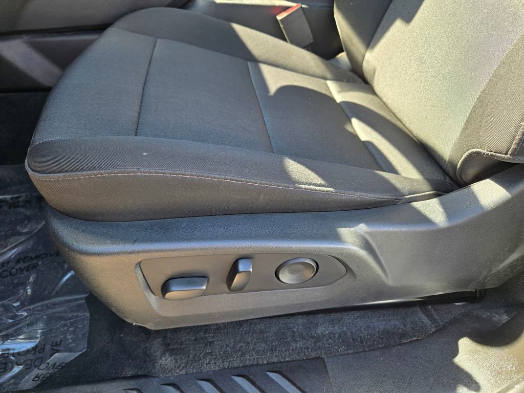 Used 2023 Chevrolet Colorado Trail Boss w/ Technology Package image 11