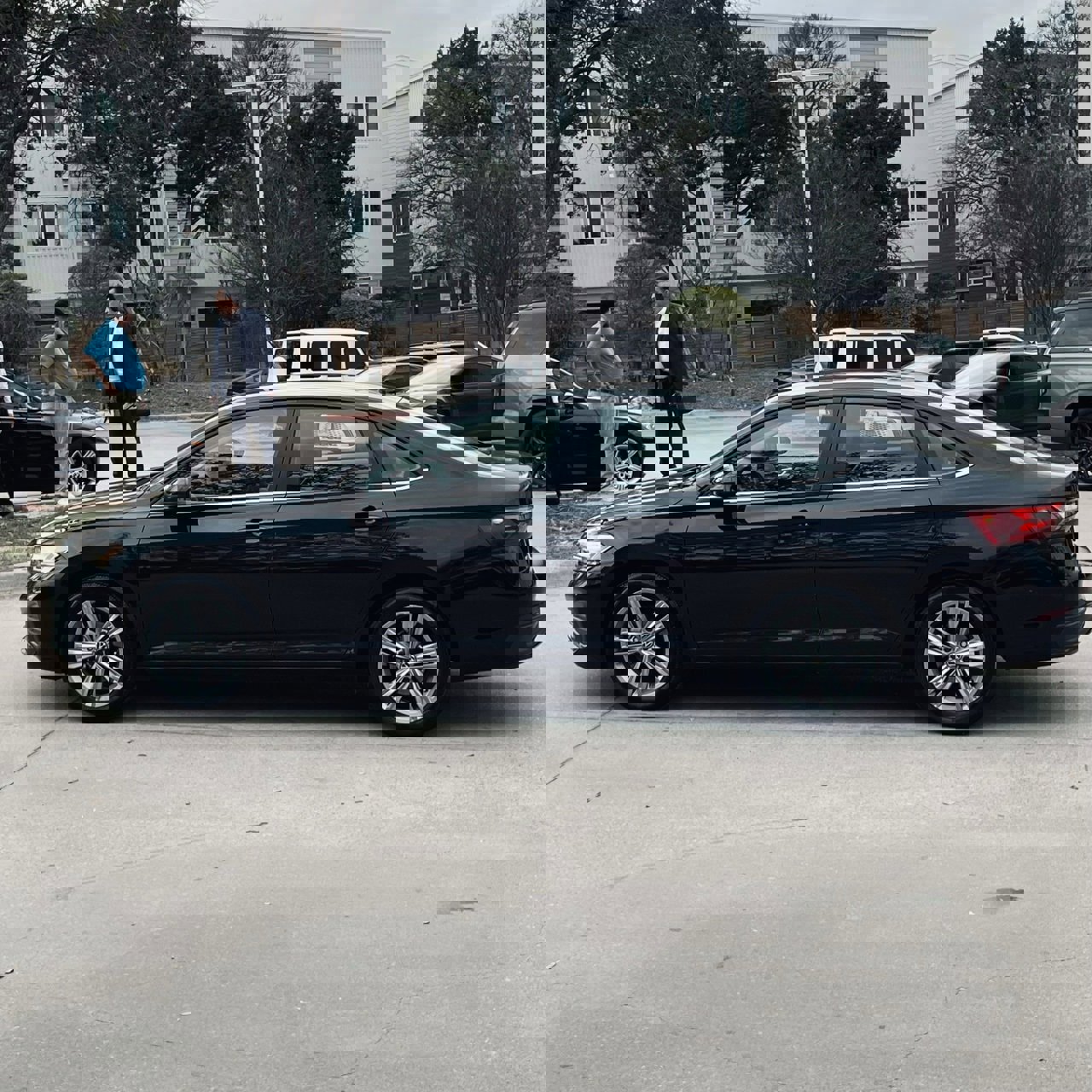 Used 2024 Volkswagen Jetta SE image 3