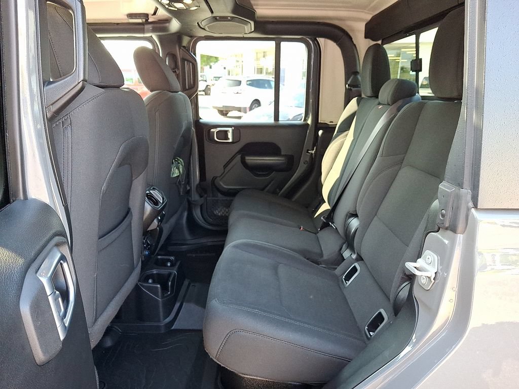 Used 2021 Jeep Gladiator Sport AWD/4WD image 10