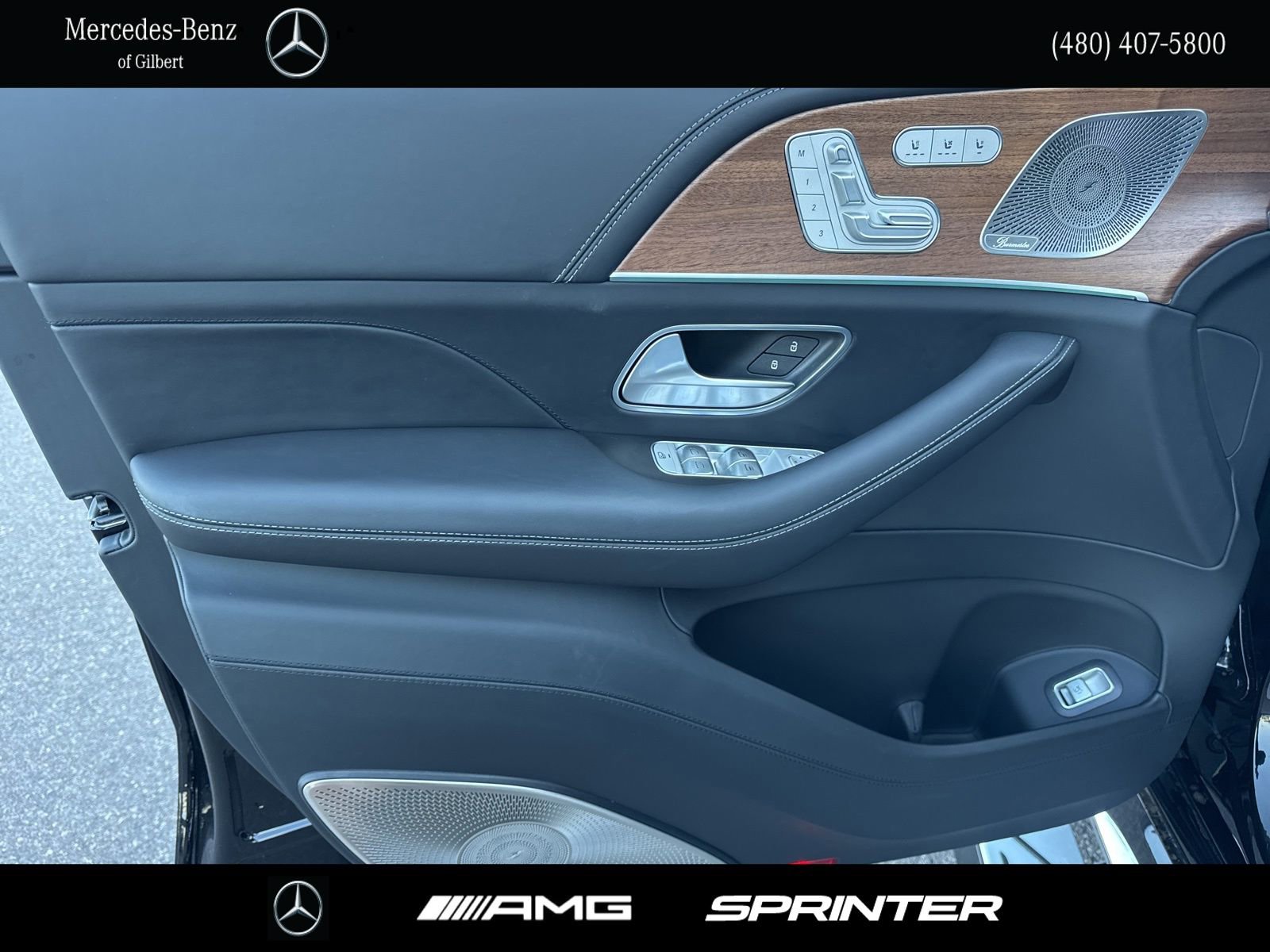 Used 2023 Mercedes-Benz Maybach GLS 600 4MATIC image 13
