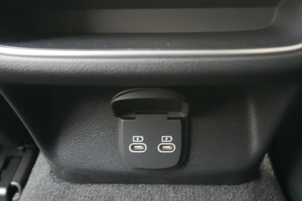 Used 2026 Genesis GV70 2.5T image 31