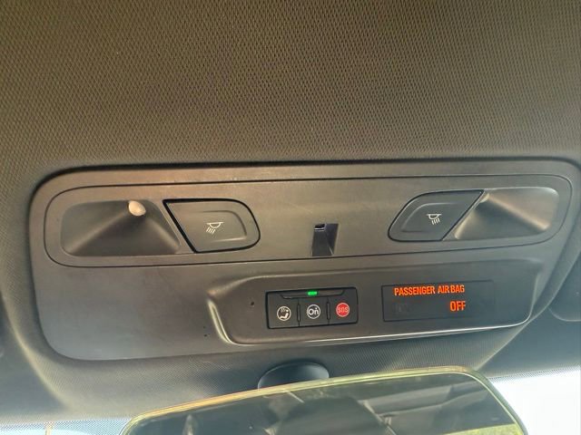 Used 2021 Chevrolet Camaro LT image 29