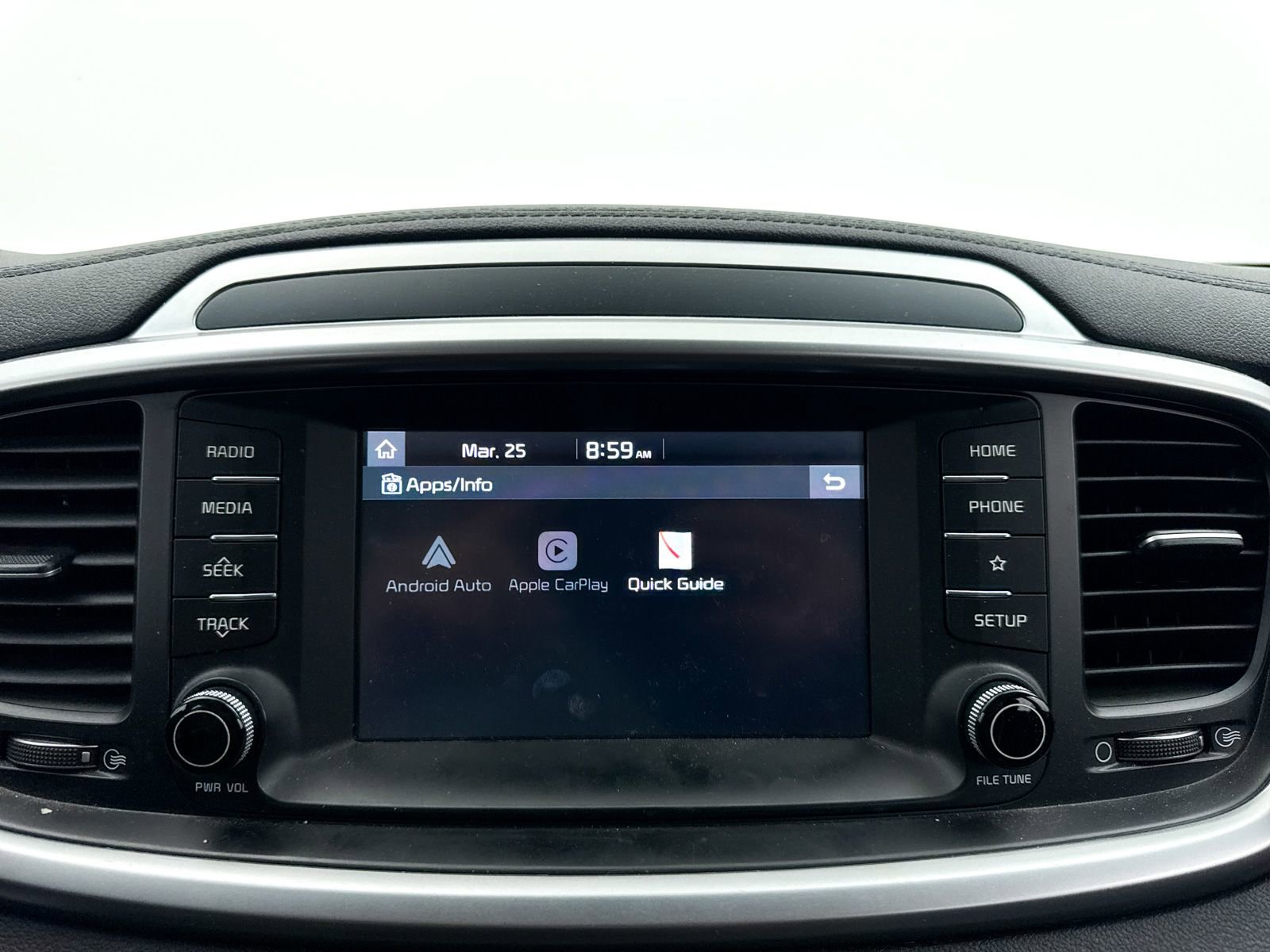 Used 2019 Kia Sorento LX image 23