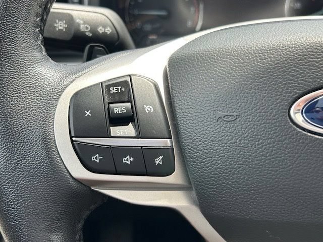Used 2021 Ford Explorer XLT w/ Equipment Group 202A AWD/4WD image 31