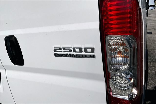 Used 2026 RAM ProMaster 2500 w/ Convenience Group FWD image 22
