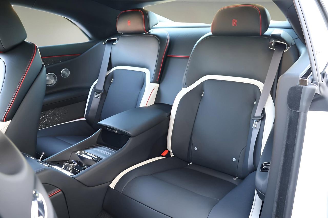 New 2026 Rolls-Royce Spectre image 15