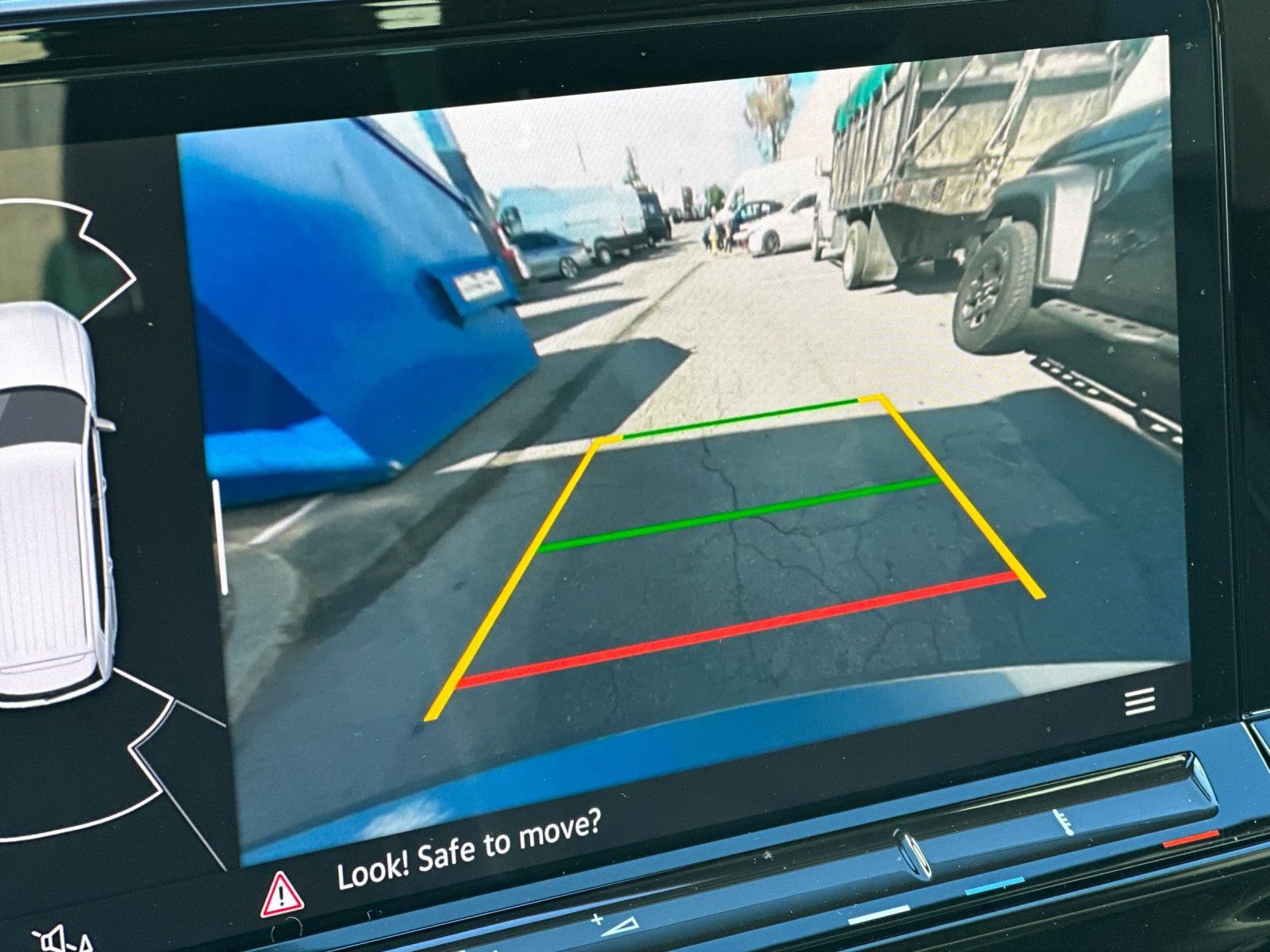 Used 2024 Volkswagen Atlas SE image 20