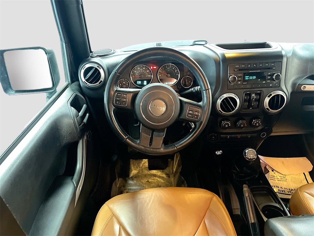 Used 2016 Jeep Wrangler Unlimited Sahara w/ Connectivity Group image 18