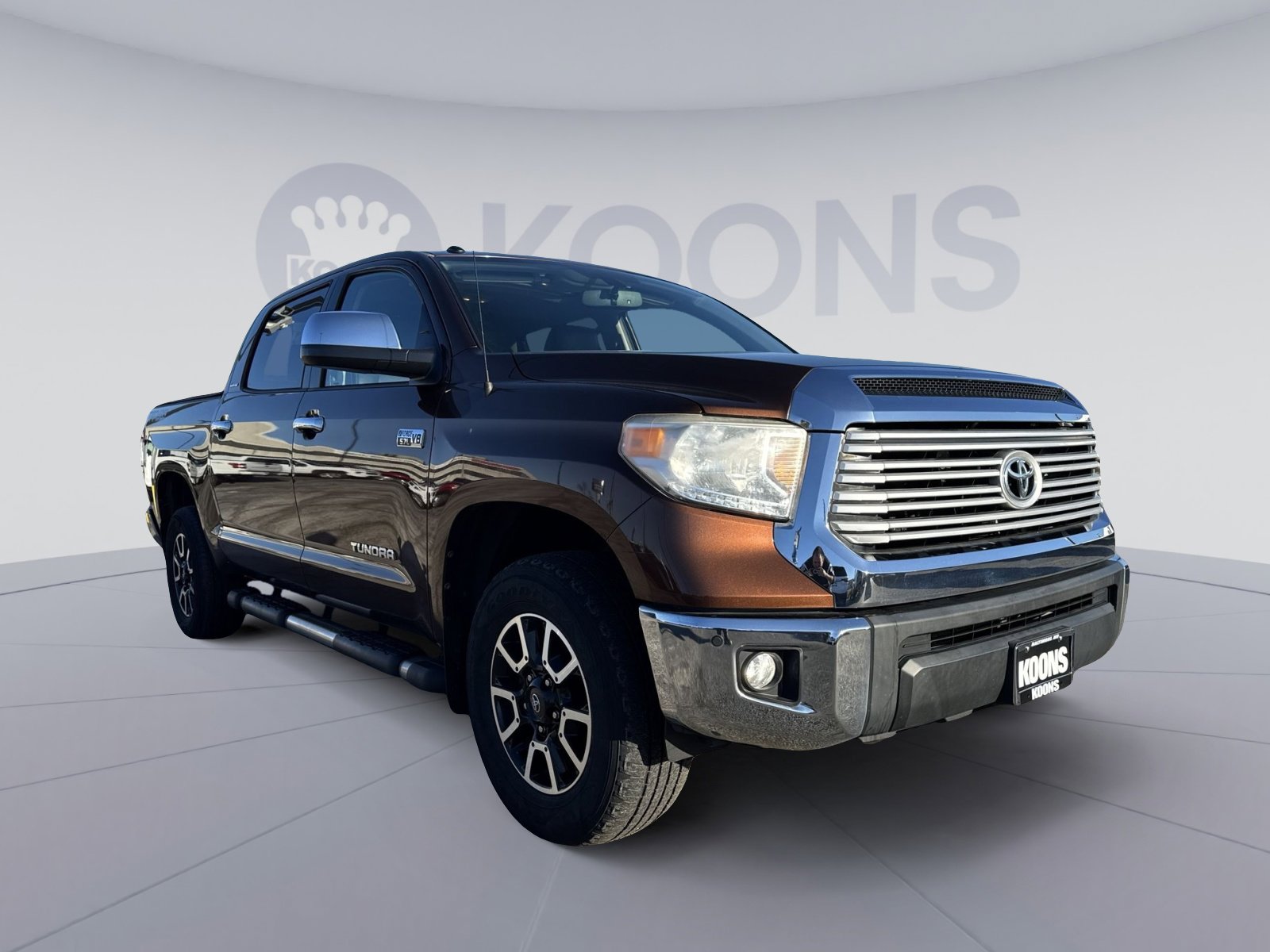 Used 2016 Toyota Tundra Limited w/ Limited Premium Package image 5