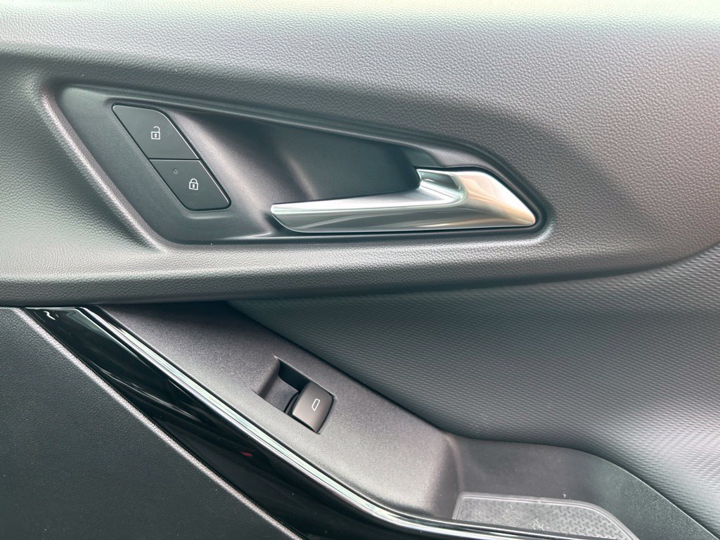 New 2027 Chevrolet Equinox LT AWD/4WD image 18