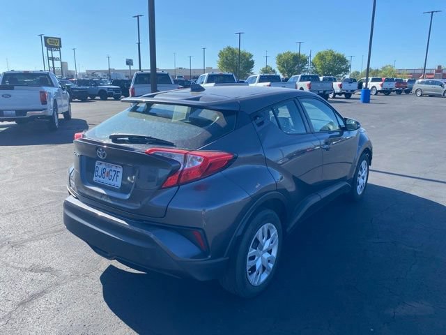 Used 2020 Toyota C-HR LE FWD image 6