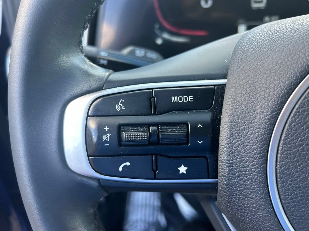 Used 2025 Kia Sportage EX FWD image 43