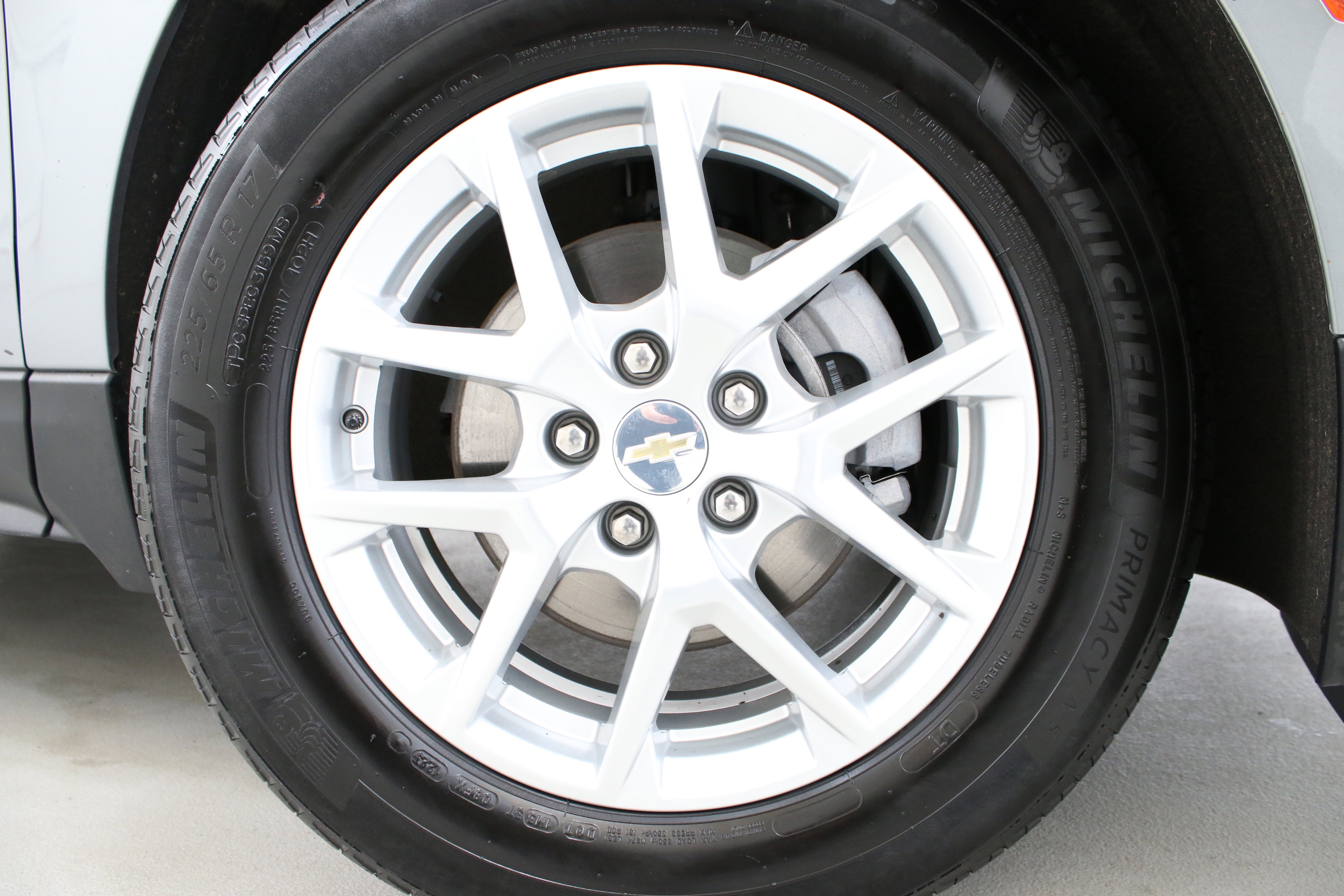 Used 2023 Chevrolet Equinox LS FWD image 33