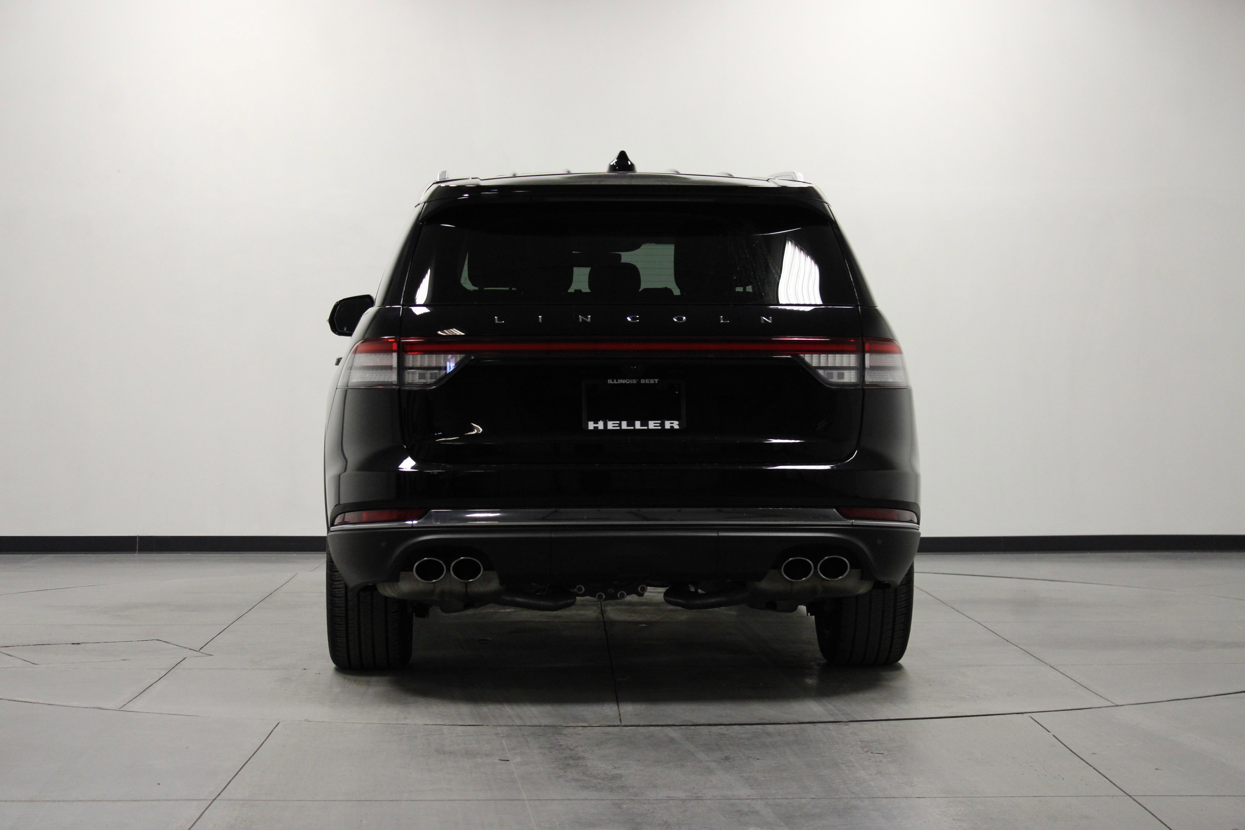 Used 2025 Lincoln Aviator Reserve w/ Illumination Package image 5