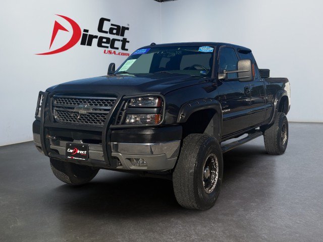 Used 2005 Chevrolet Silverado 2500 LS AWD/4WD image 1