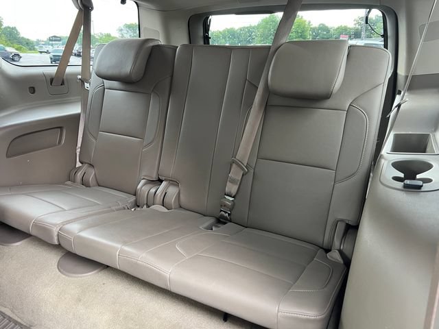 Used 2016 GMC Yukon XL SLT w/ Open Road Package AWD/4WD image 6