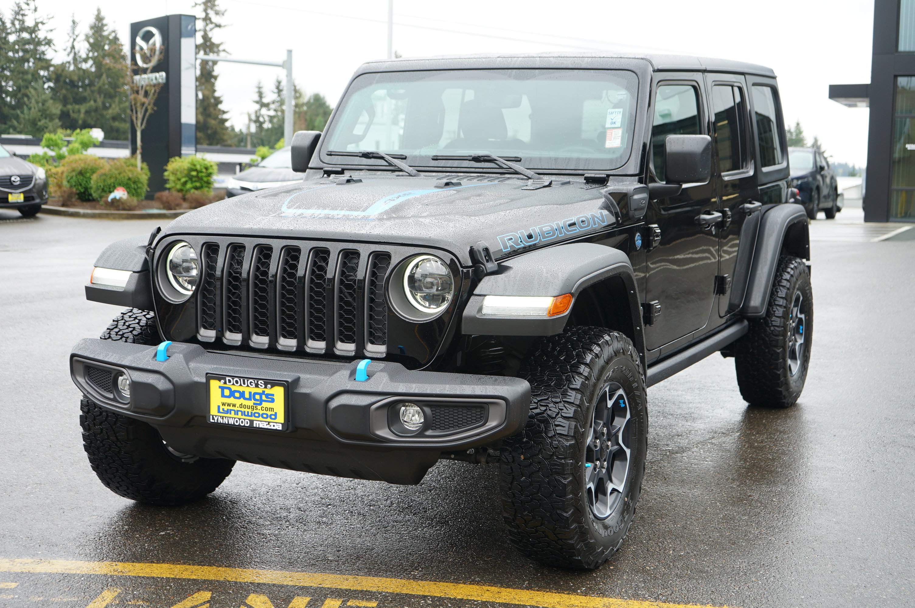 Used 2023 Jeep Wrangler Unlimited Rubicon 4xe w/ Cold Weather Group AWD/4WD image 7