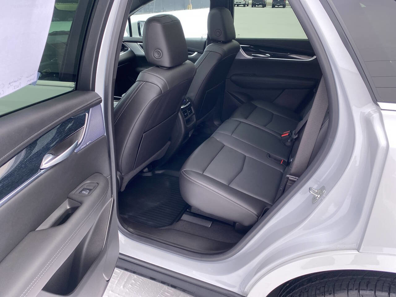 Used 2025 Cadillac XT5 Premium Luxury image 18