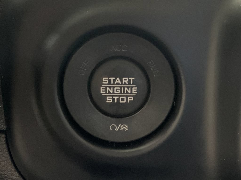 Used 2021 Jeep Wrangler Sport AWD/4WD image 13