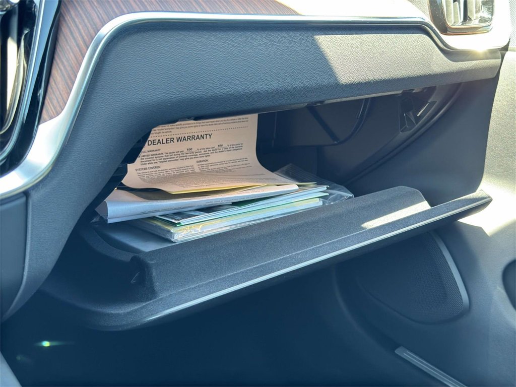 Certified 2024 Volvo V60 B5 Cross Country Plus image 30