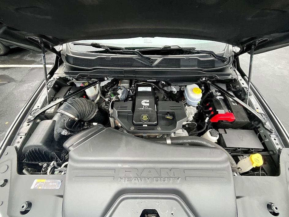 Used 2023 RAM 2500 Limited image 3