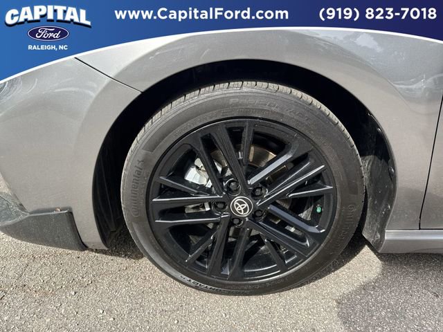 Used 2025 Toyota Camry SE FWD image 12