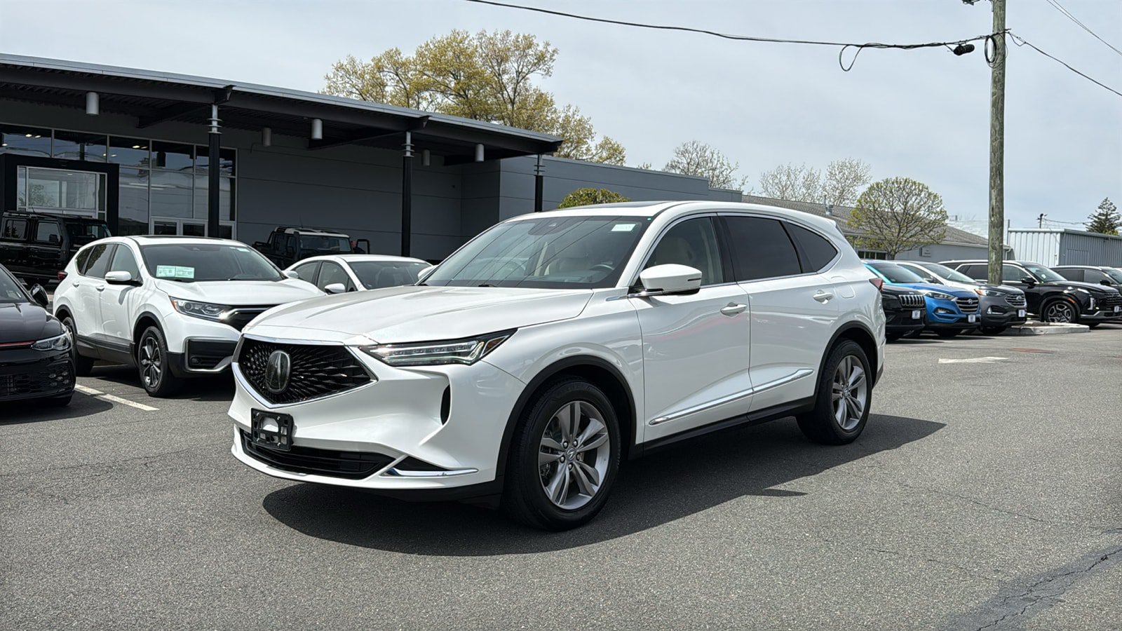 Used 2023 Acura MDX SH-AWD image 3