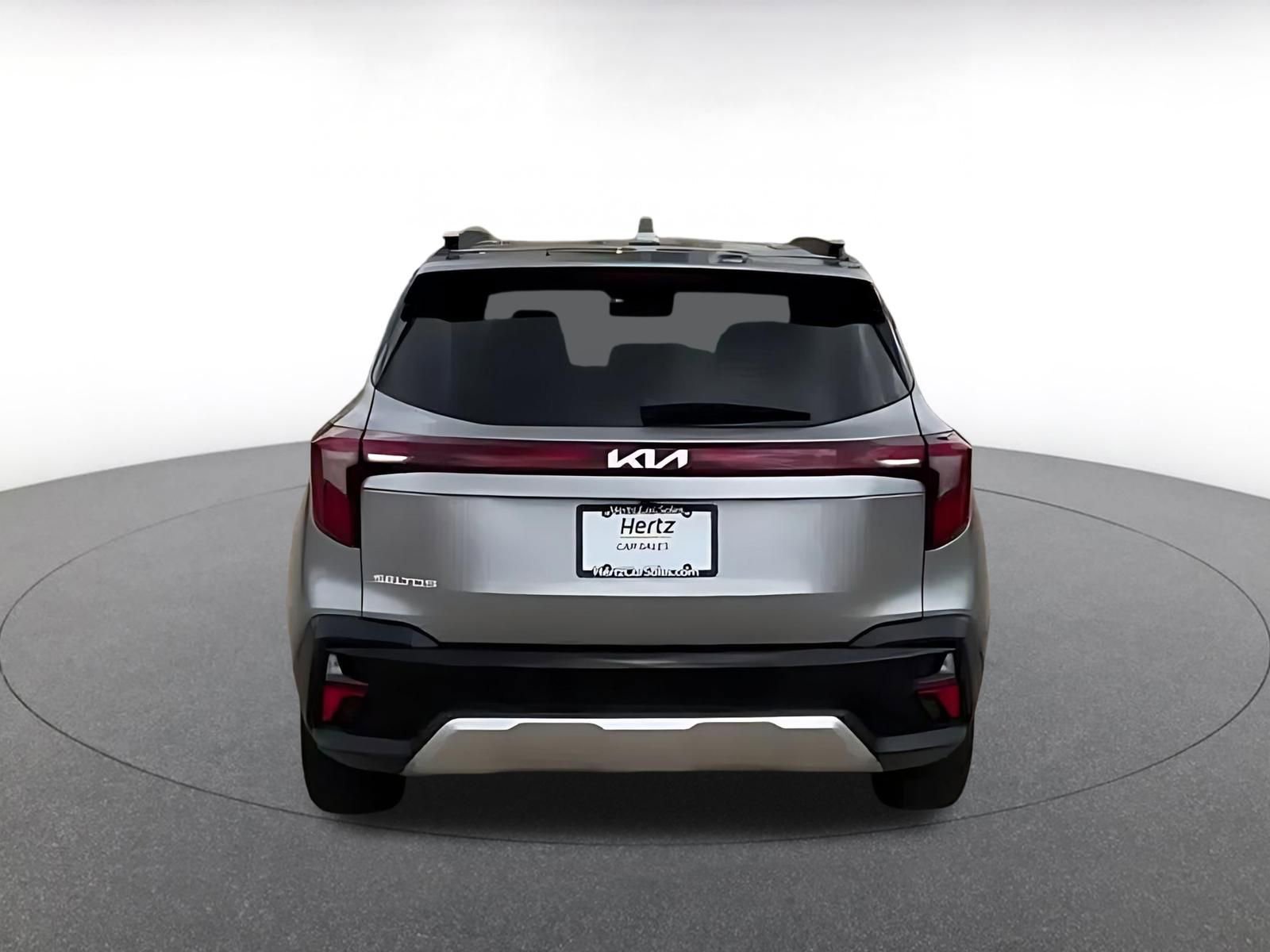 Used 2025 Kia Seltos S image 12