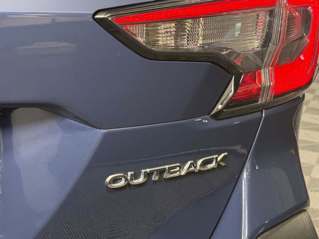Used 2024 Subaru Outback Limited AWD/4WD image 11