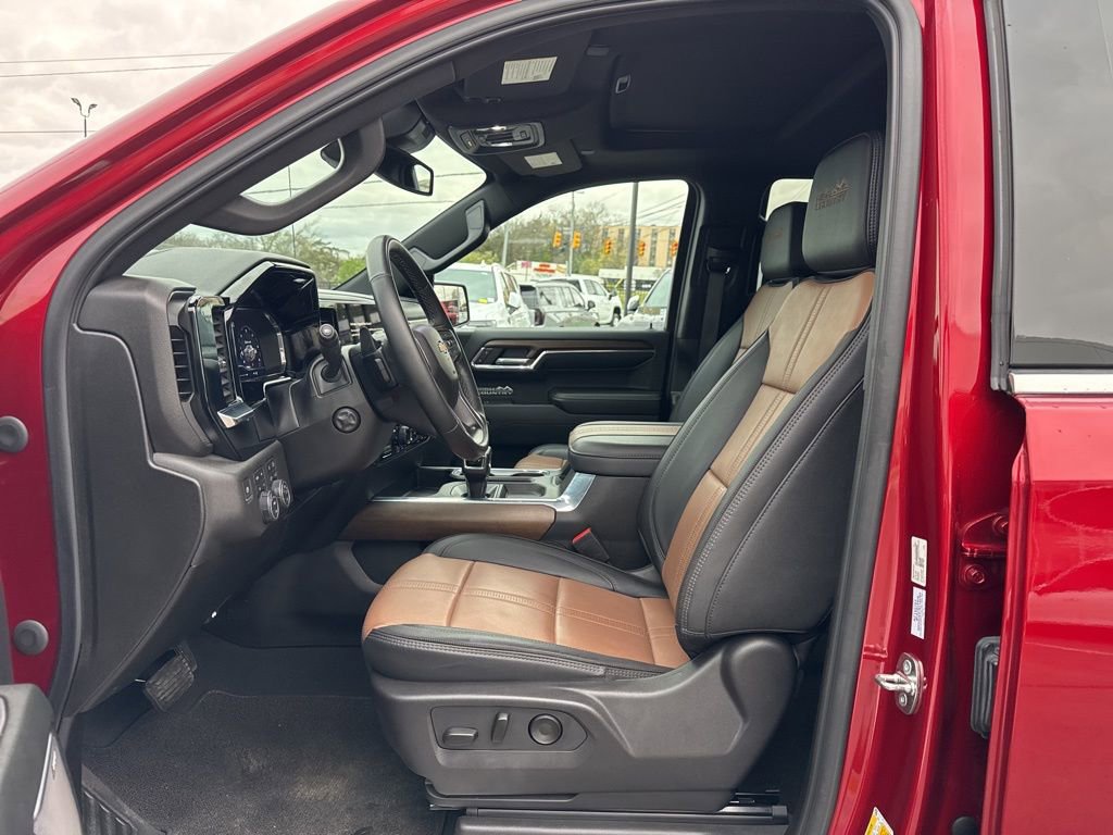 Used 2024 Chevrolet Silverado 1500 High Country image 18