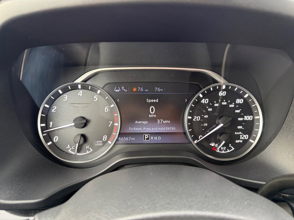 Used 2021 Nissan Titan SV image 20