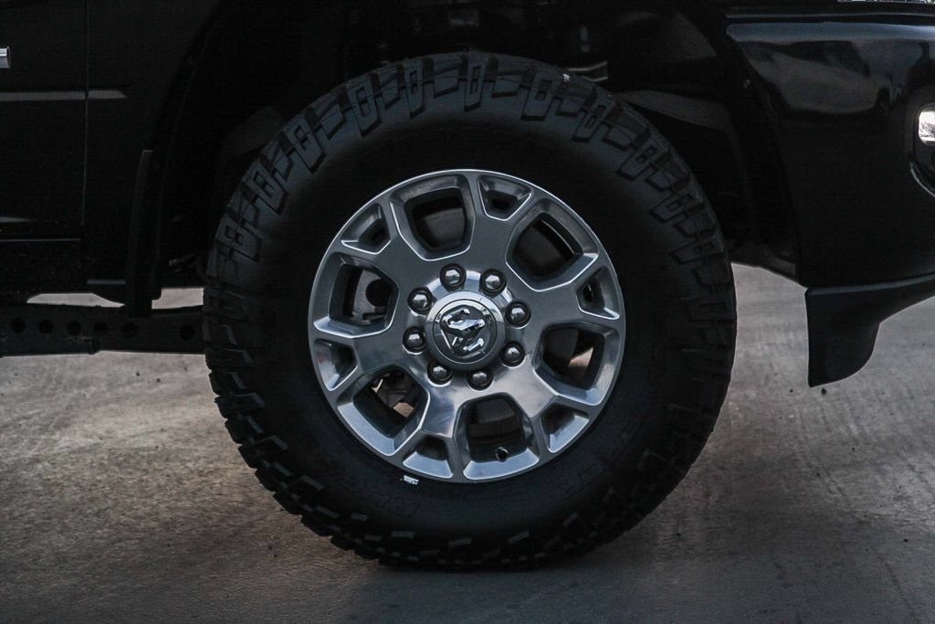 Used 2024 RAM 2500 Laramie w/ Safety Group AWD/4WD image 11