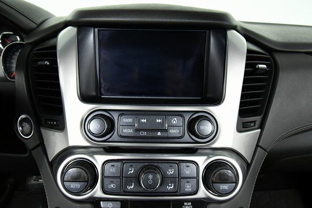 Used 2019 Chevrolet Suburban LT AWD/4WD image 4