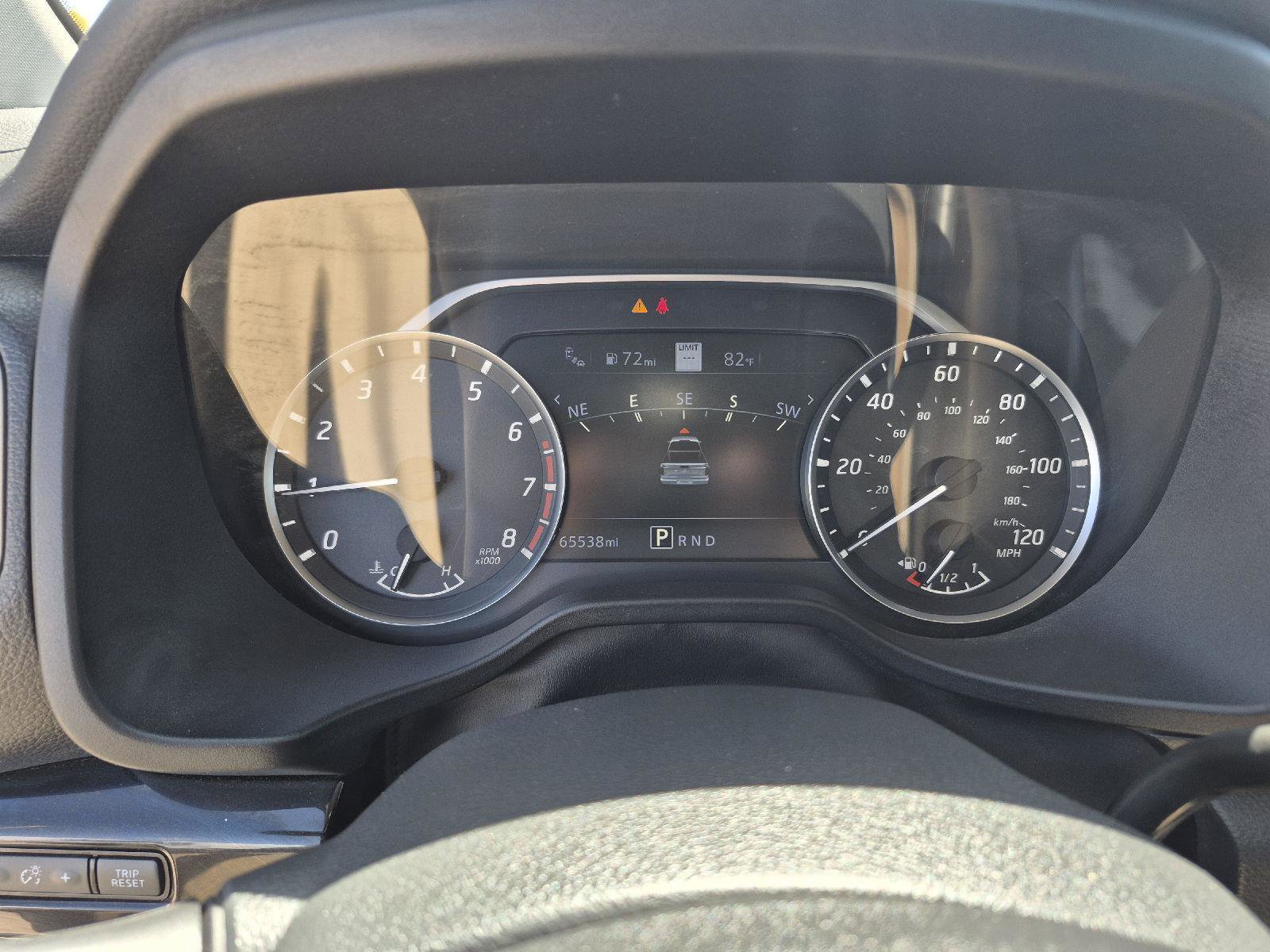 Used 2020 Nissan Titan SV w/ SV Convenience Package RWD image 4