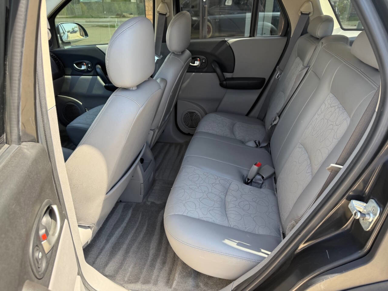 Used 2005 Saturn Vue AWD V6 w/ Comfort Pkg image 19