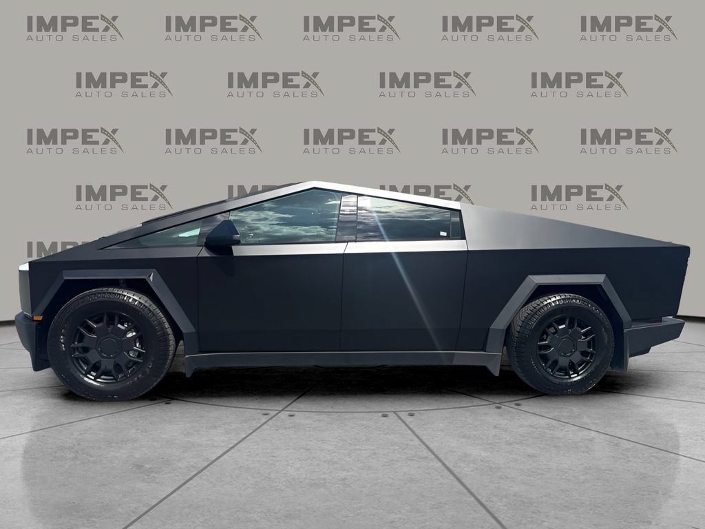Used 2024 Tesla Cybertruck Cyberbeast AWD/4WD image 2