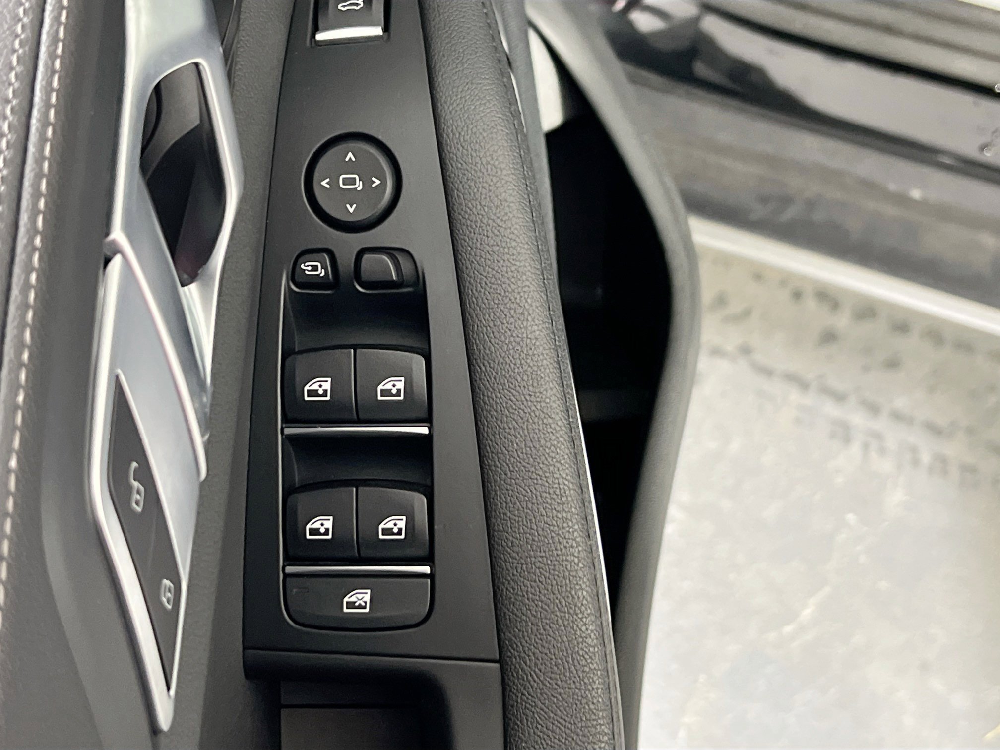 Used 2021 BMW X5 xDrive40i w/ Convenience Package AWD/4WD image 18