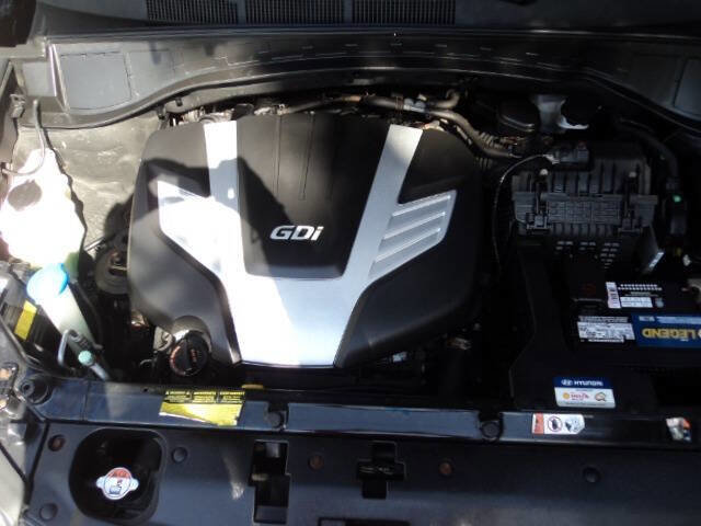Used 2016 Hyundai Santa Fe Limited w/ Option Group 04 FWD image 13