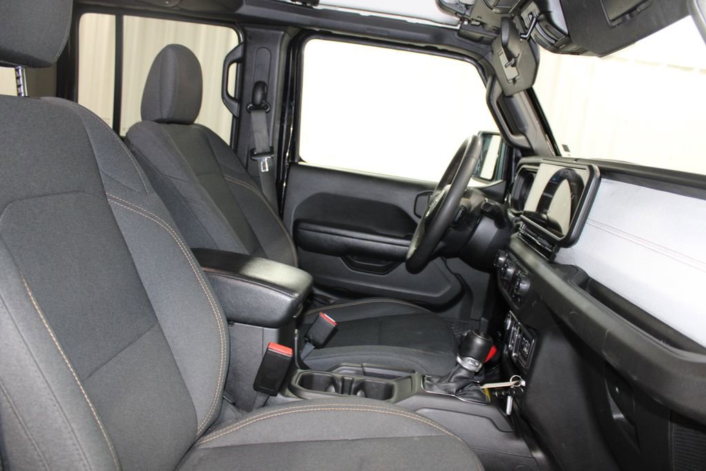 Used 2024 Jeep Wrangler Sport S image 23